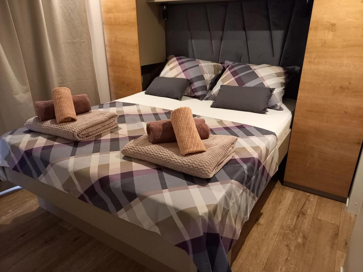Mobile Home Agava 2 Biograd Na Moru Εξωτερικό φωτογραφία