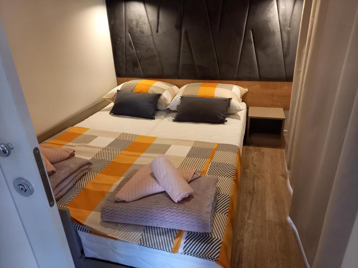Mobile Home Agava 2 Biograd Na Moru Εξωτερικό φωτογραφία